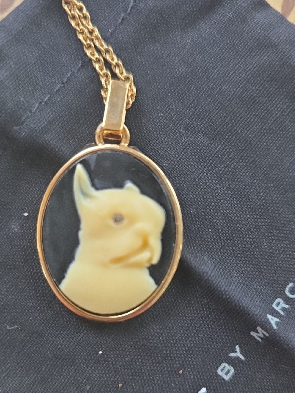 Marc By Marc Jacobs French Bulldog Cameo Pendant Necklace - Picture 5 of 6